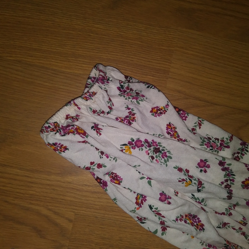 Floral Top - Picture 3 of 4